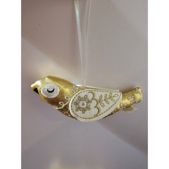 6 Gold & White Embroidered Turtle Doves of Peace Target Christmas Ornaments - Picture 3 of 9